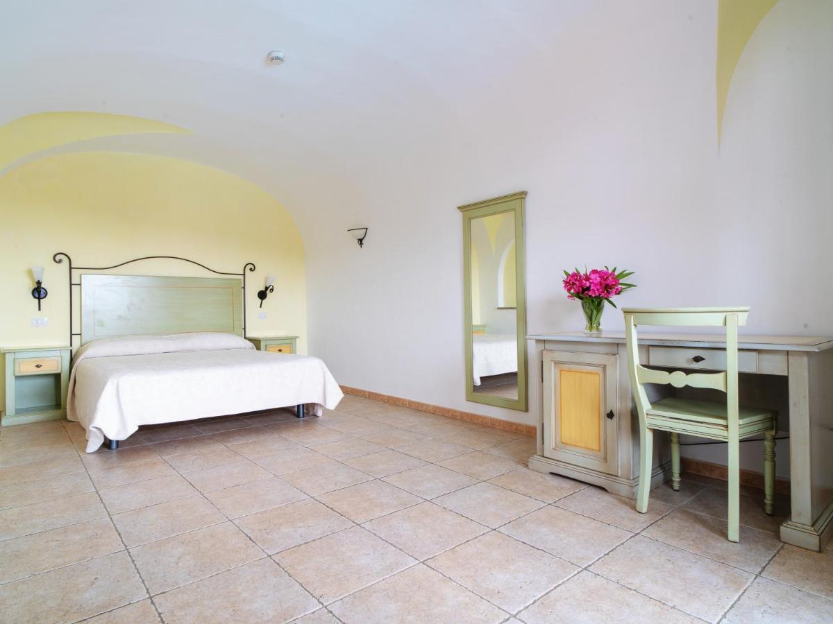 Hotel Pedra Santa Baja Sardinia Luaran gambar