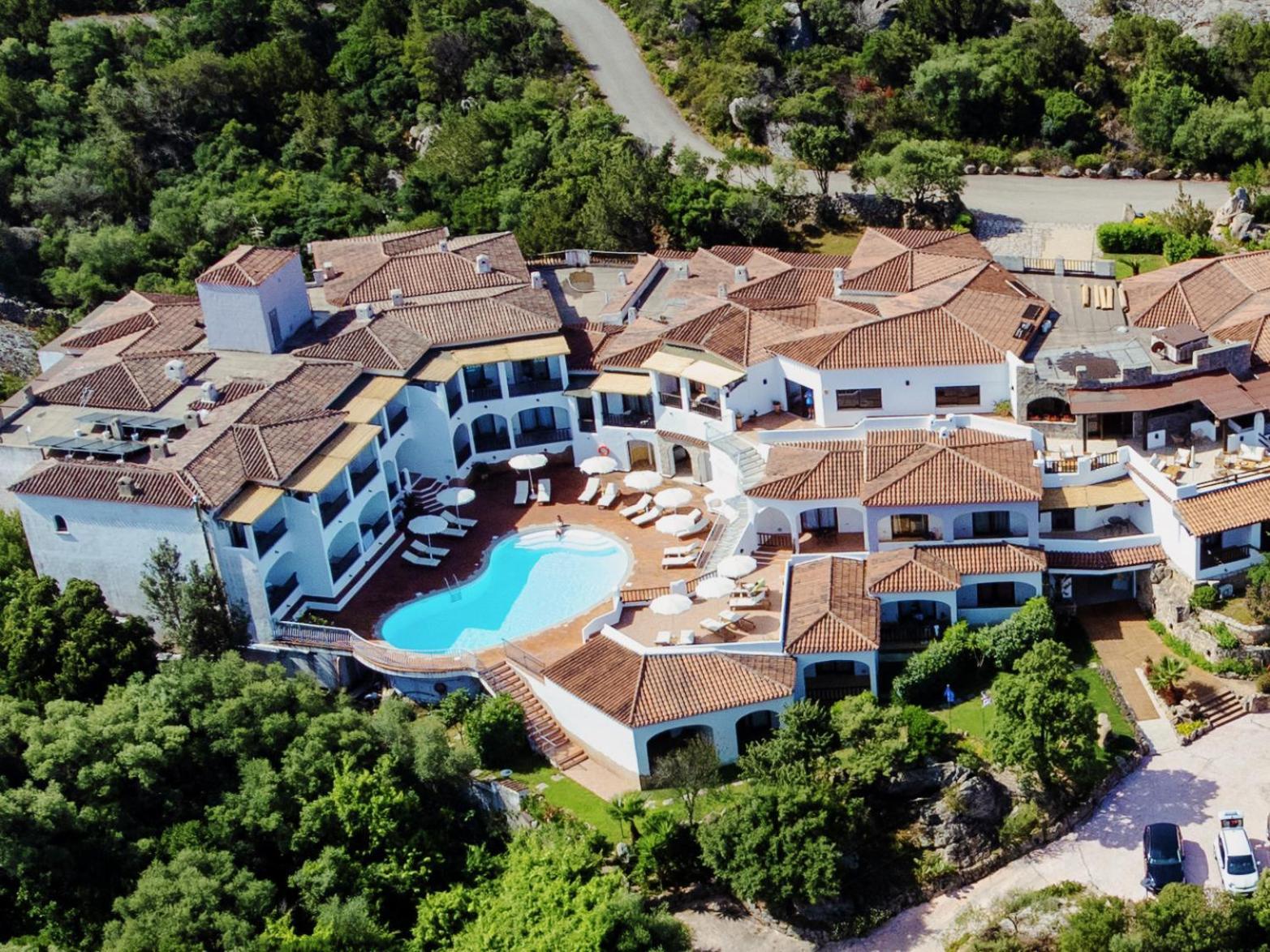 Hotel Pedra Santa Baja Sardinia Luaran gambar