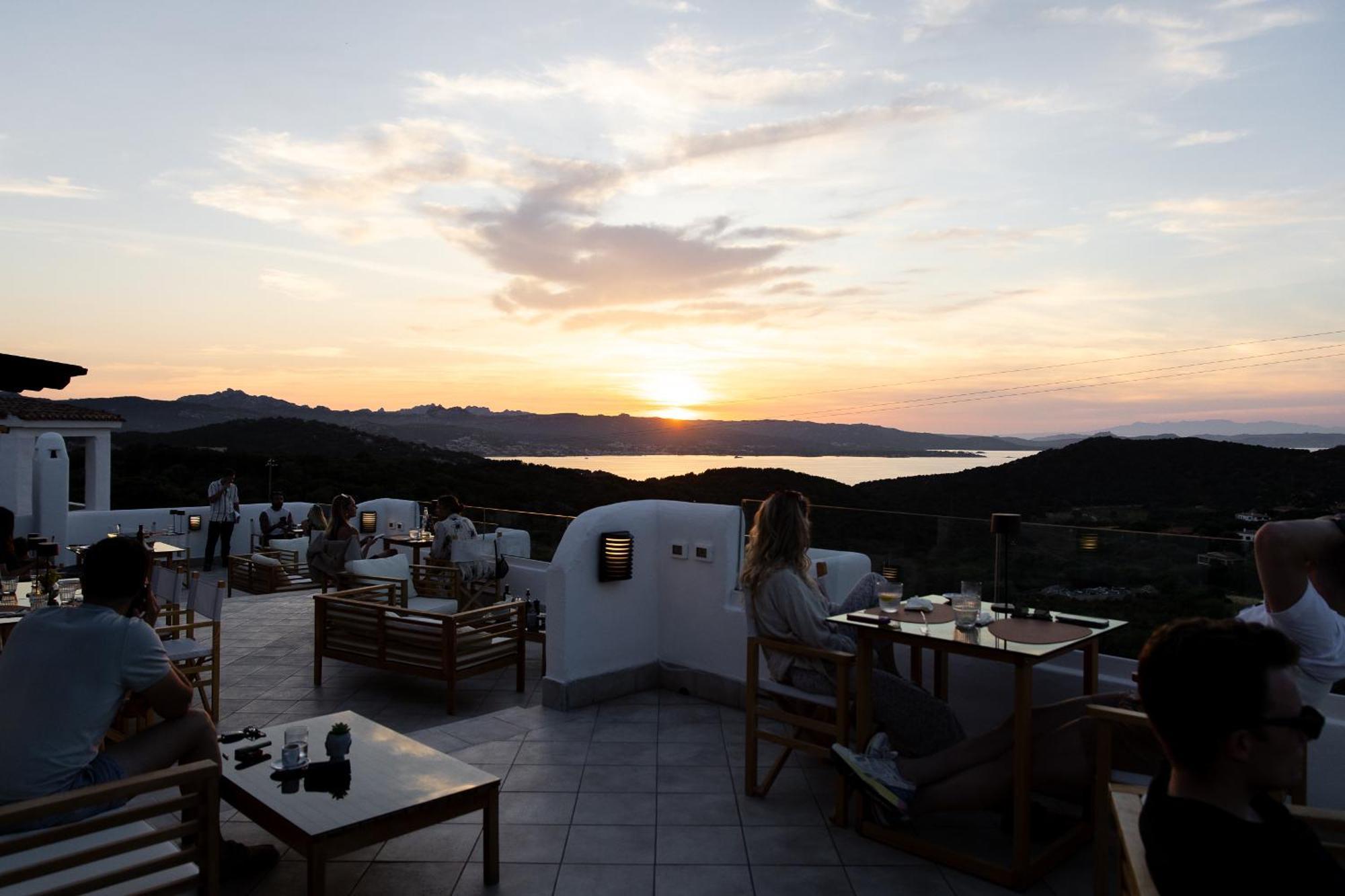Hotel Pedra Santa Baja Sardinia Luaran gambar