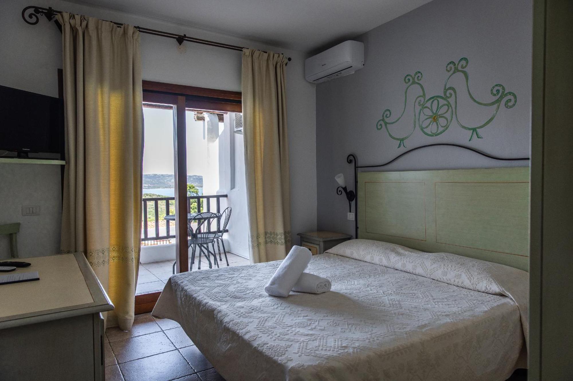 Hotel Pedra Santa Baja Sardinia Luaran gambar